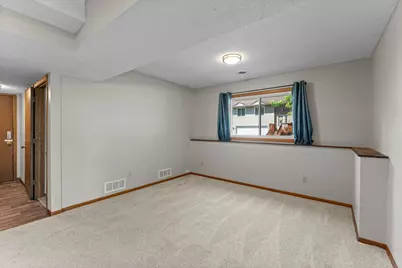 1264 Deercliff Lane, Eagan, MN 55123 - Photo 23