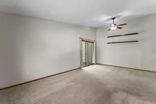 1264 Deercliff Ln, Eagan, MN 55123 - Photo 7