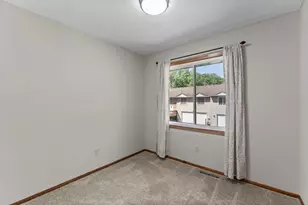 1264 Deercliff Ln, Eagan, MN 55123 - Photo 19