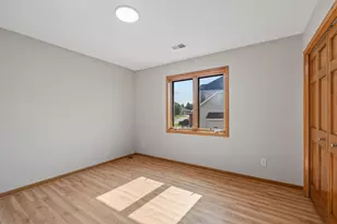 4290 Cottonwood Ln N, Plymouth, MN 55441 - Photo 33