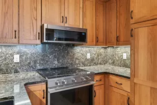 168 6th St E, Saint Paul, MN 55101 - Photo 5