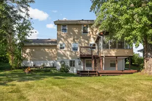 8473 Meadow Lake Road N, New Hope, MN 55428 - Photo 37