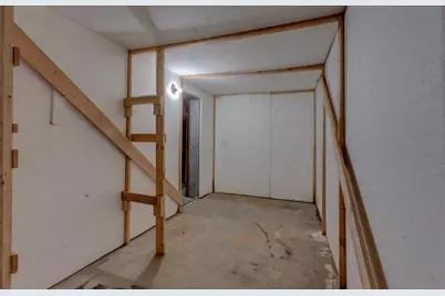 320 Elm Avenue W, Menomonie, WI 54751 - Photo 35