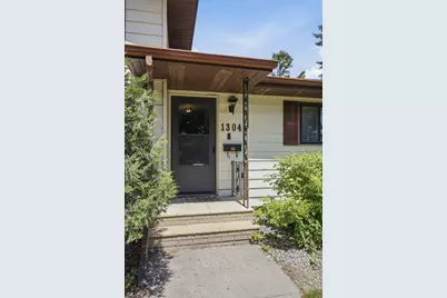1304 26th Avenue S, Moorhead, MN 56560 - Photo 3