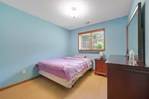 950 Birch View Ct, Saint Paul, MN 55119 - Photo 17