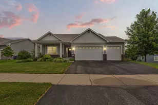 137 Bluff Ln, Dundas, MN 55019 - Photo 3