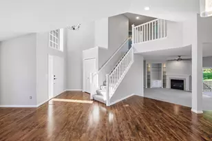 20911 Illinois Path, Lakeville, MN 55044 - Photo 5