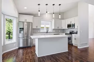 20911 Illinois Path, Lakeville, MN 55044 - Photo 15