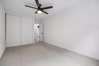 215 Barry Avenue S #218, Wayzata, MN 55391 - Photo 25
