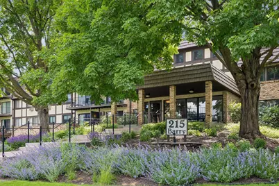 215 Barry Avenue S #218, Wayzata, MN 55391 - Photo 1