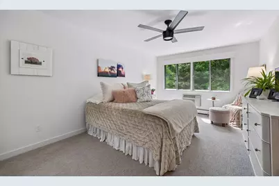 215 Barry Avenue S #218, Wayzata, MN 55391 - Photo 17