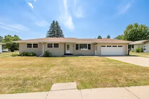306 1st Ave SE, Pierz, MN 56364 - Photo 1