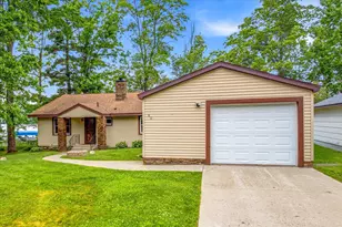 80 Monroe Ave, Rice Lake, WI 54868 - Photo 3