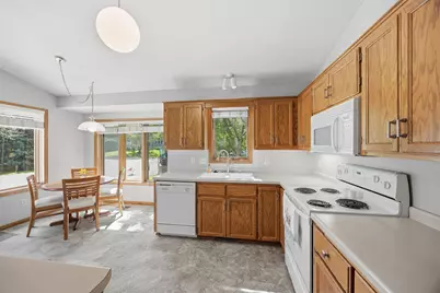 10735 57th Avenue N, Plymouth, MN 55442 - Photo 11