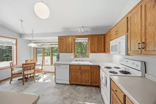 10735 57th Ave N, Plymouth, MN 55442 - Photo 11
