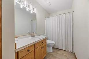1907 33rd St S, Moorhead, MN 56560 - Photo 19