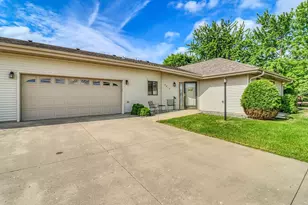 2916 12th Ave S, Moorhead, MN 56560 - Photo 1