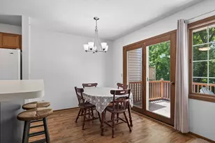 15155 Lesley Ln, Eden Prairie, MN 55346 - Photo 11