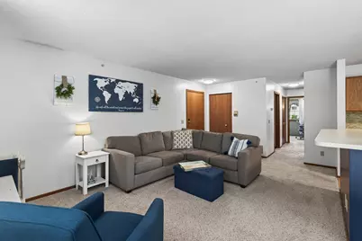 15155 Lesley Lane, Eden Prairie, MN 55346 - Photo 5