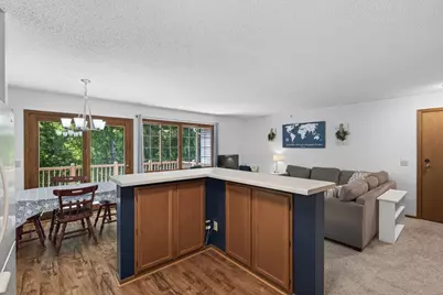 15155 Lesley Lane, Eden Prairie, MN 55346 - Photo 9