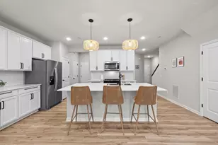 4901 Avery Ct, Eagan, MN 55123 - Photo 9