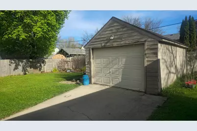1322 Dunham Street, Albert Lea, MN 56007 - Photo 3