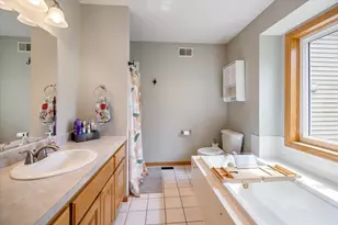 9408 Jennifer Ct, Chisago City, MN 55013 - Photo 29