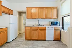 2445 Lyndale Ave S, Minneapolis, MN 55405 - Photo 7