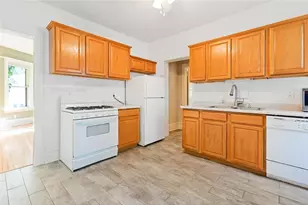 2445 Lyndale Ave S, Minneapolis, MN 55405 - Photo 9