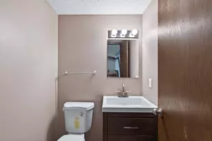 313 Elan Ct, Woodbury, MN 55125 - Photo 17