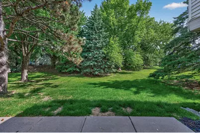 313 Elan Court, Woodbury, MN 55125 - Photo 27