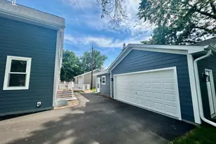 9030 Park Ave S, Bloomington, MN 55420 - Photo 17