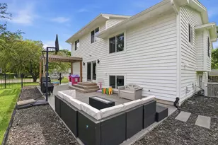 9120 Chesshire Ln N, Maple Grove, MN 55369 - Photo 35