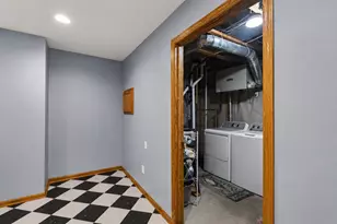601 1st Ave NW, Osseo, MN 55369 - Photo 21