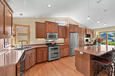 8740 Hillview Drive E, Saint Bonifacius, MN 55375 - Photo 11