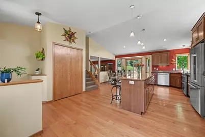 8740 Hillview Drive E, Saint Bonifacius, MN 55375 - Photo 7