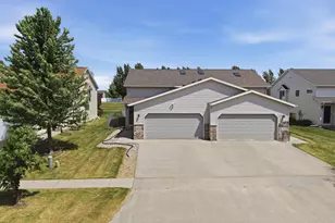 4251 39th Ave S, Fargo, ND 58104 - Photo 29