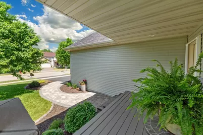 34 Windsor Wood Path, Hudson, WI 54016 - Photo 3