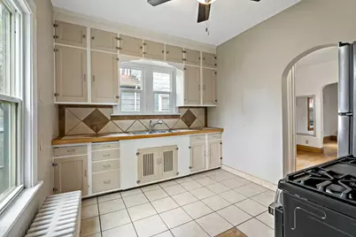 996 Charles Avenue, Saint Paul, MN 55104 - Photo 9