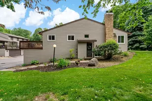 241 River Woods Ln, Burnsville, MN 55337 - Photo 3
