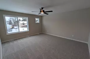 254 Eagle Ridge Dr, Roberts, WI 54023 - Photo 11