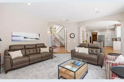 10051 Gristmill Ridge, Eden Prairie, MN 55347 - Photo 3