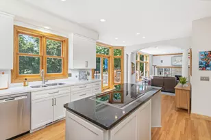 10051 Gristmill Ridge, Eden Prairie, MN 55347 - Photo 5