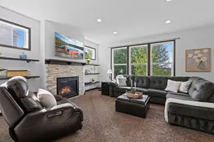 21340 Hytrail Cir, Lakeville, MN 55044 - Photo 3