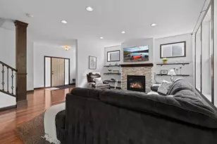 21340 Hytrail Cir, Lakeville, MN 55044 - Photo 5