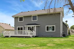 8906 Woodhall Crossing N, Brooklyn Park, MN 55443 - Photo 39