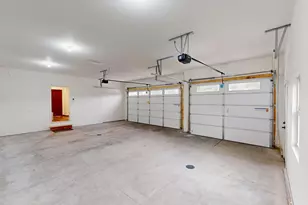 1222 Leo Dr, Holmen, WI 54636 - Photo 11