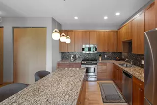240 Spring St, Saint Paul, MN 55102 - Photo 9