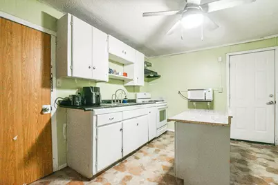 792 Cook Avenue E, Saint Paul, MN 55106 - Photo 9