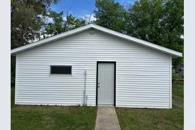922 Tindolph Avenue S, Thief River Falls, MN 56701 - Photo 15